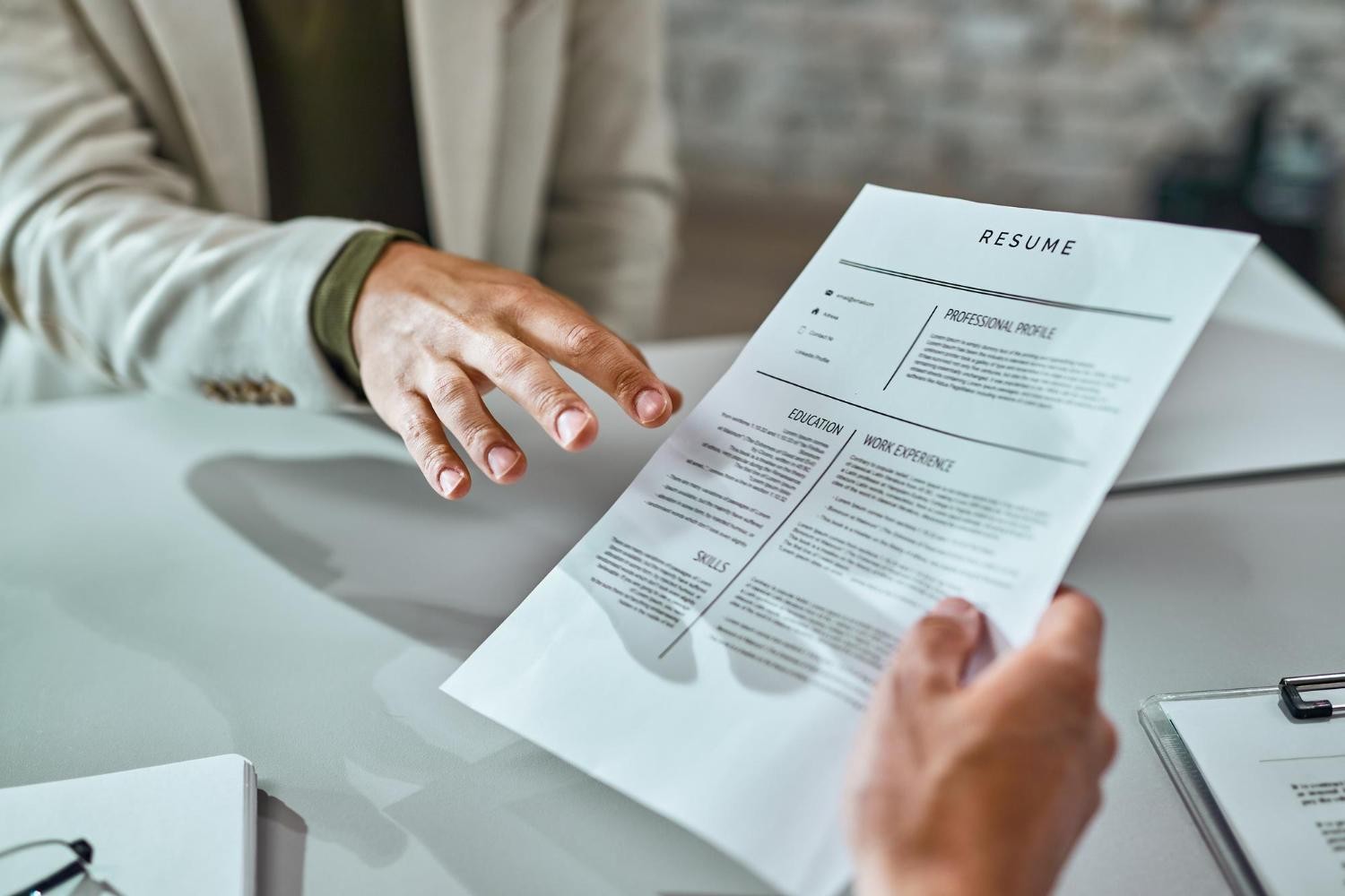 How to Write a Resume for an AI or Machine Learning Role